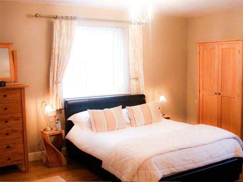 The Five Dials Inn Ilminster Buitenkant foto
