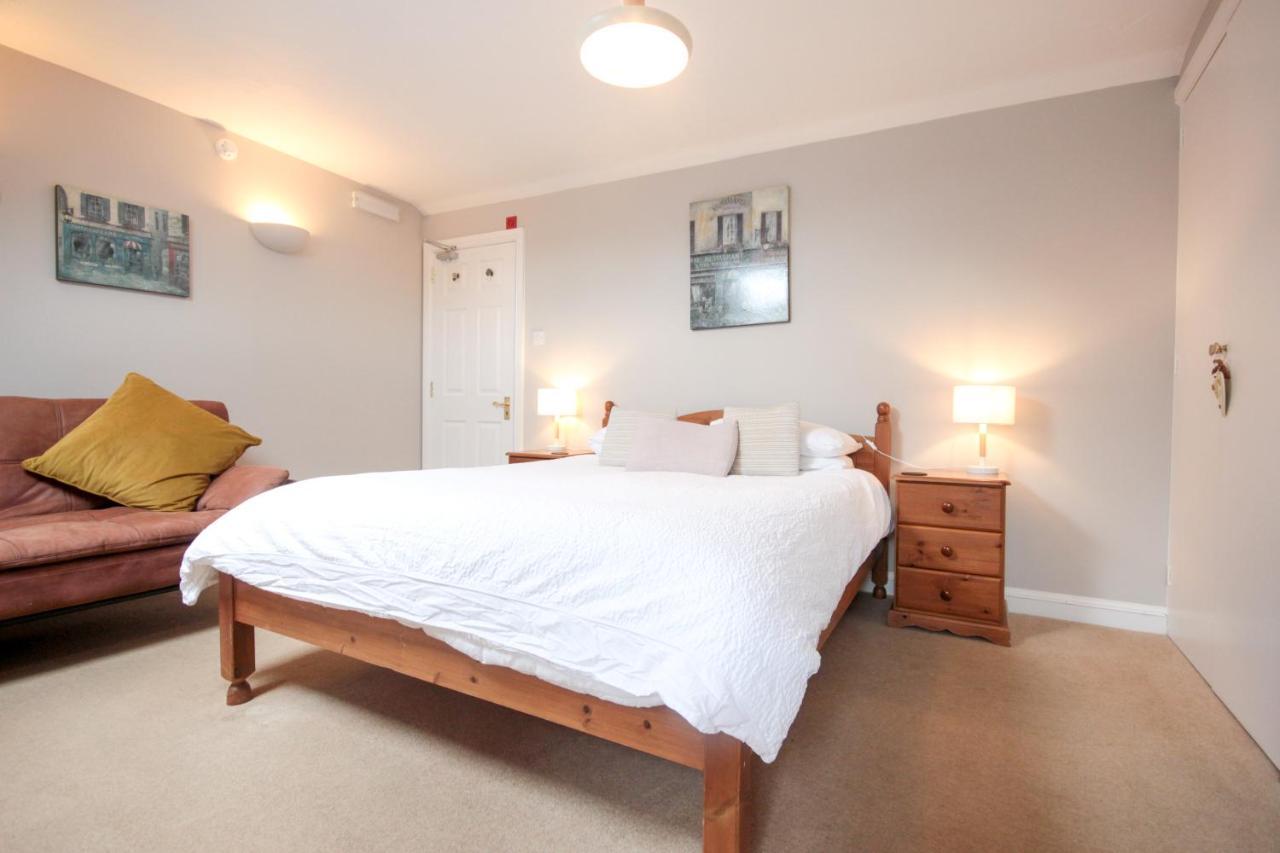 The Five Dials Inn Ilminster Buitenkant foto