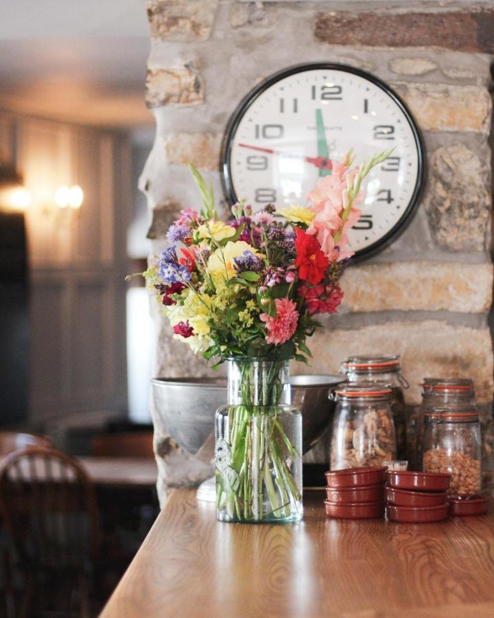 The Five Dials Inn Ilminster Buitenkant foto