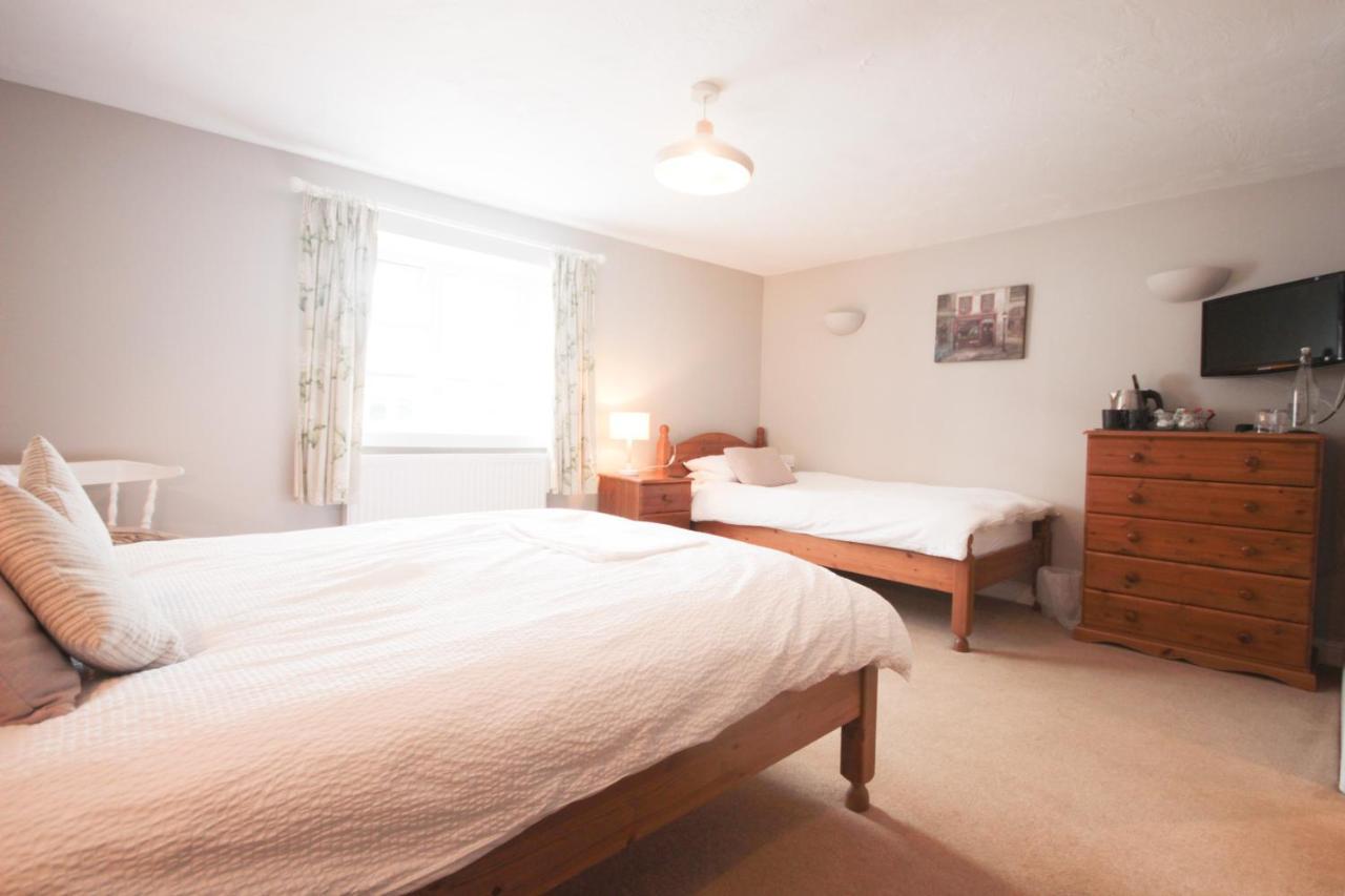 The Five Dials Inn Ilminster Buitenkant foto
