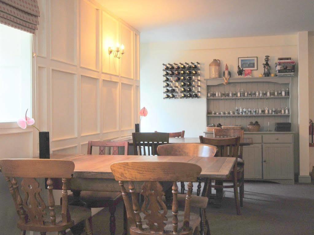 The Five Dials Inn Ilminster Buitenkant foto